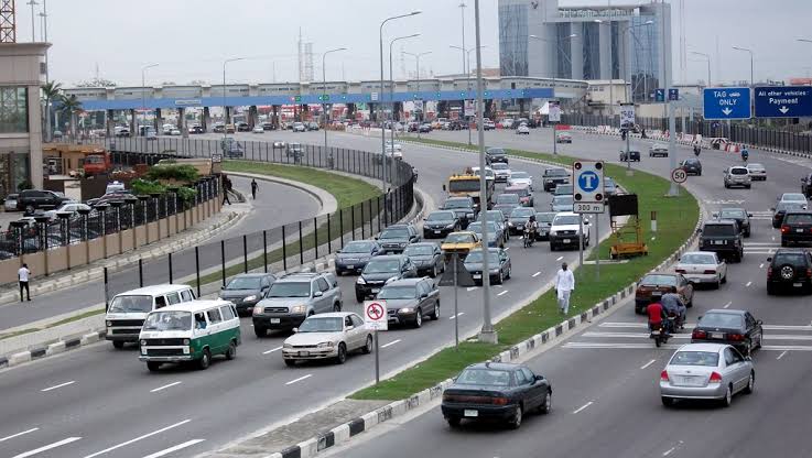 LEKKI REGIONAL ROAD PROJECT: LASG COMMENCES REMOVAL OF STRUCTURES ON RIGHT OF WAY