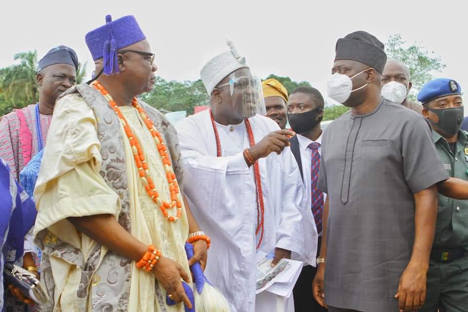 Seyi Makinde Hands over Pacesetter Fruits Factory To Private Hands