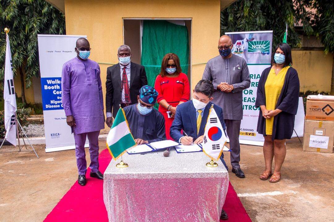 Republic of Korea donates 3 Smart Walk-through Booths for COVID-19 Sample collection to Federal Government of Nigeria.