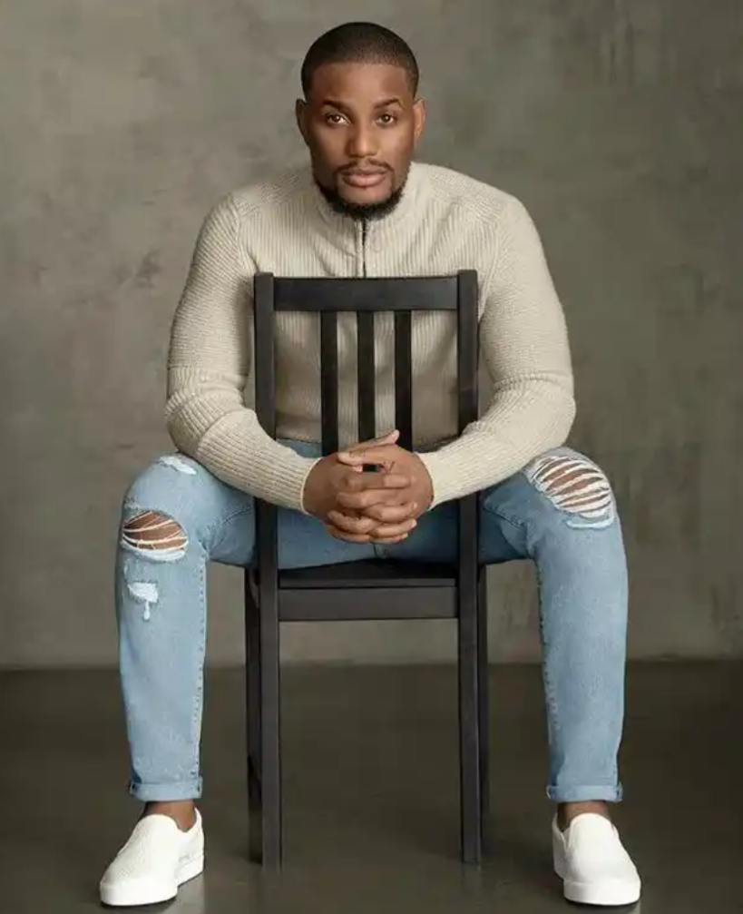 ALEX EKUBO TAKES CHIEFTAINCY TITLE IN MBAISE