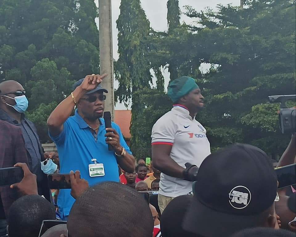 Just Like Sanwo Olu, Willie Obiano Joins The #EndSars Protest  In Anambra