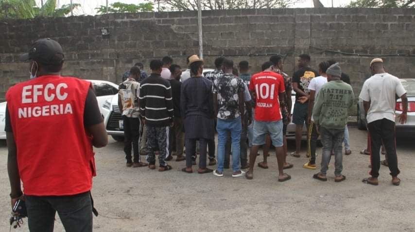 EFCC Arrests 21 For Alleged Internet Fraud In Lagos