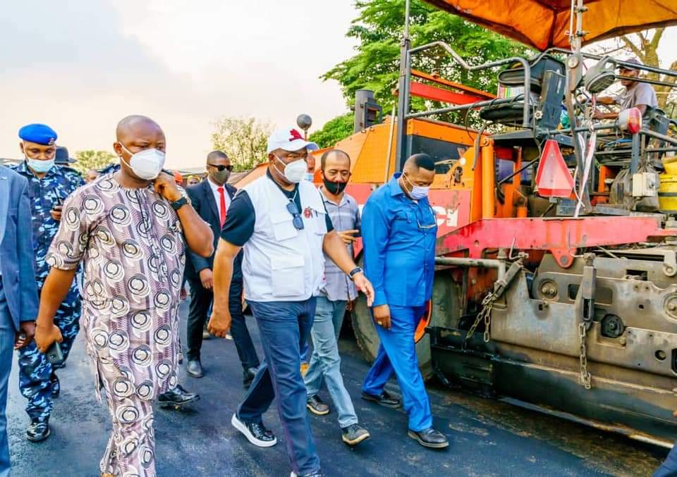 GOV. UZODIMMA ON THE SPOT INSPECTION ON ROADS AND OTAMIRI WATER BOARD