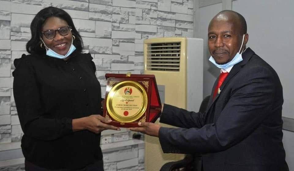 EFCC Abuja Zone Rewards Deserving Sections/Officers