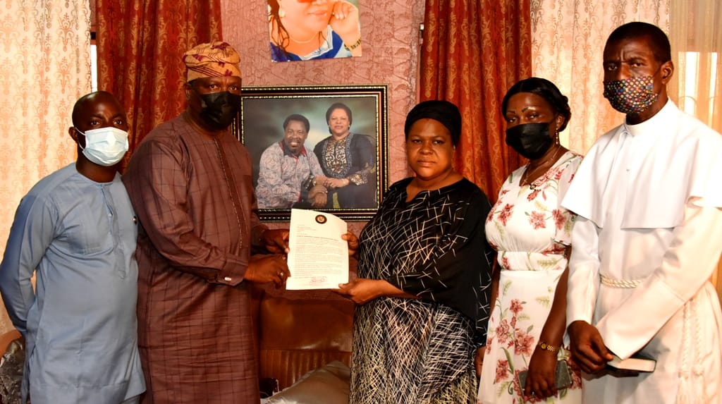 SANWO-OLU VISITS, SYMPATHISES WITH T.B. JOSHUA FAMILY, HIS DEATH WAS NOT A SUPRISE TO ME – WIFE