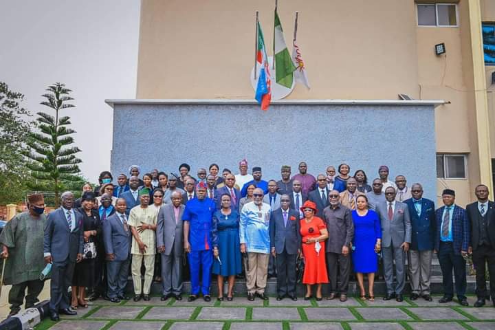 GOV AKEREDOLU SWEARS IN JUSTICE AKINTOROYE AS ONDO CJ