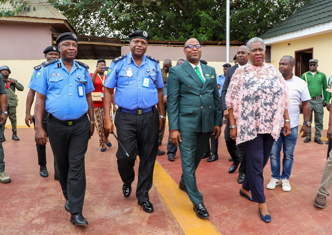 OGUN STATE COMMISSIONER OF POLICE INSPECTS SHIMAWA SMART POLICE FACILITIES, COMMENDS ADRON HOMES