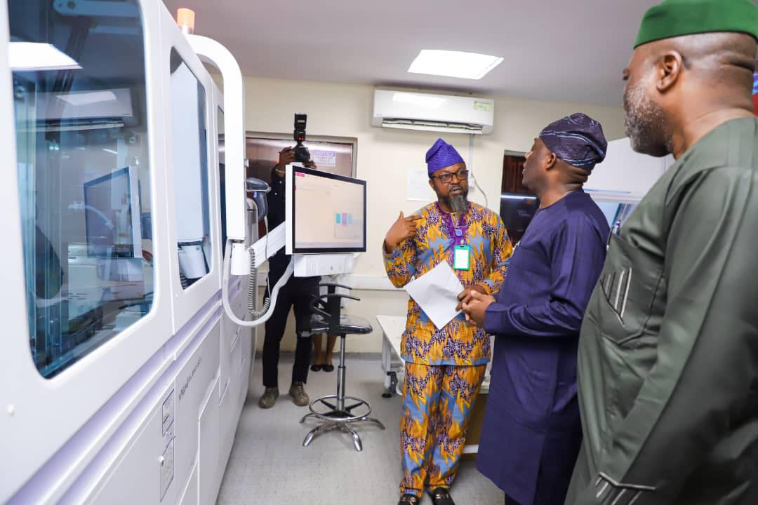 DR. ALAUSA PAYS OVERSIGHT VISITS TO FG HEALTH INSTITUTIONS IN LAGOS