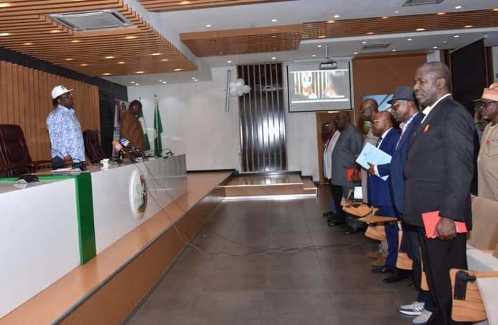 All Contractors To Move to Site within 14 days – Umahi