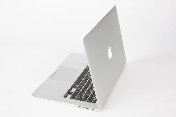 8 Reasons MacBooks Are Better Than Other Laptops