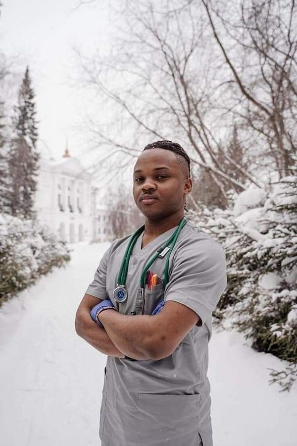 Justin Chukwudi Olewuezi Becomes First Nigerian to Graduate as Doctor from Russian University
