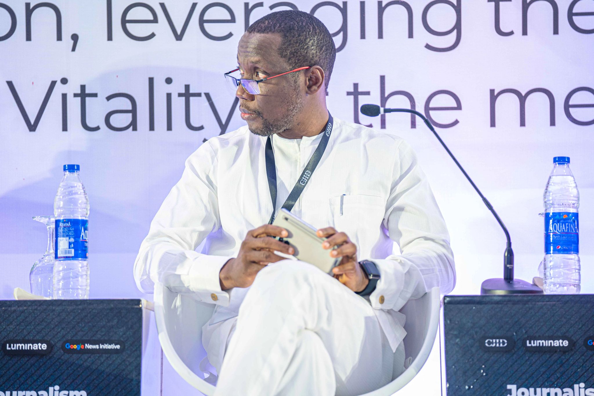 Nigerian Journalist Adejuwon Soyinka Advocates for AI Adoption in Media at Abuja Conference