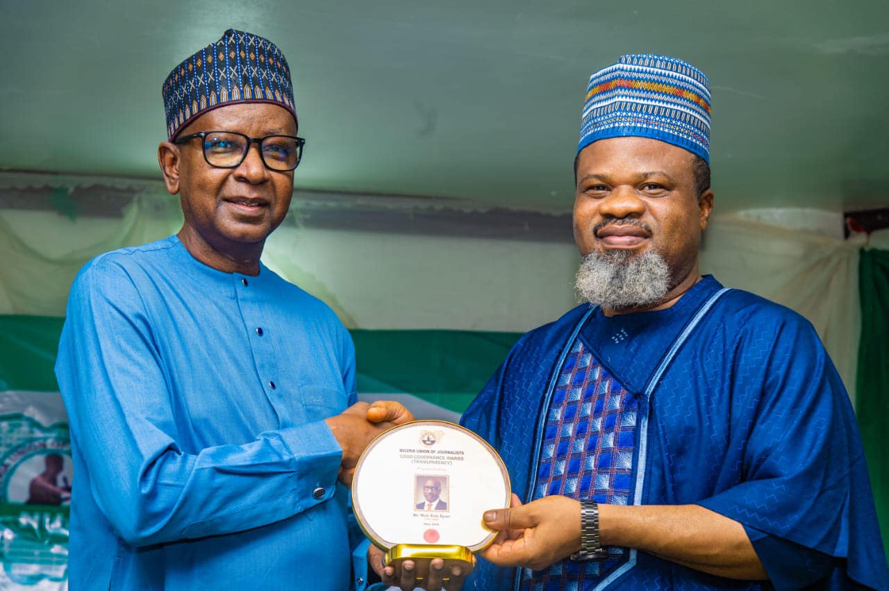 NNPC Chief, Mele Kyari, Honored with NUJ Good Governance Award