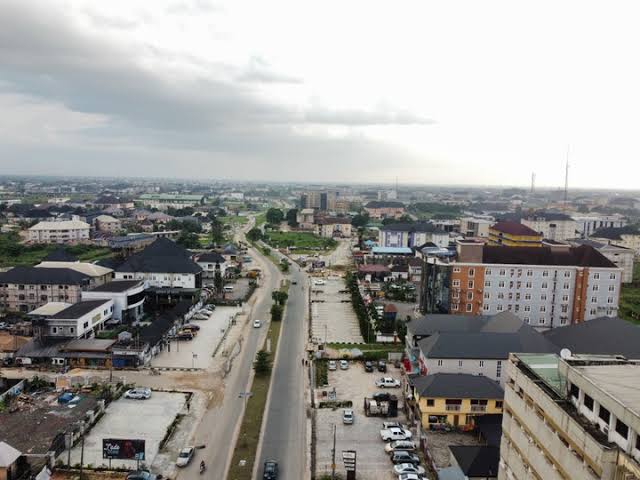 A Humanist Reflection on the Contrasts Between Lagos and Owerri