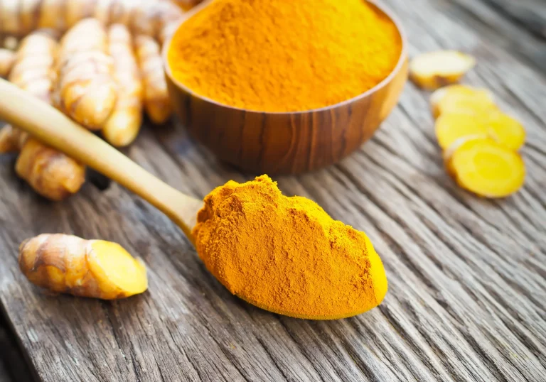 The Importance of Turmeric: Health Benefits and Ways to Incorporate It into Your Diet